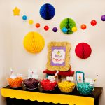 rainbow-popcorn-bar-with-ball-garland